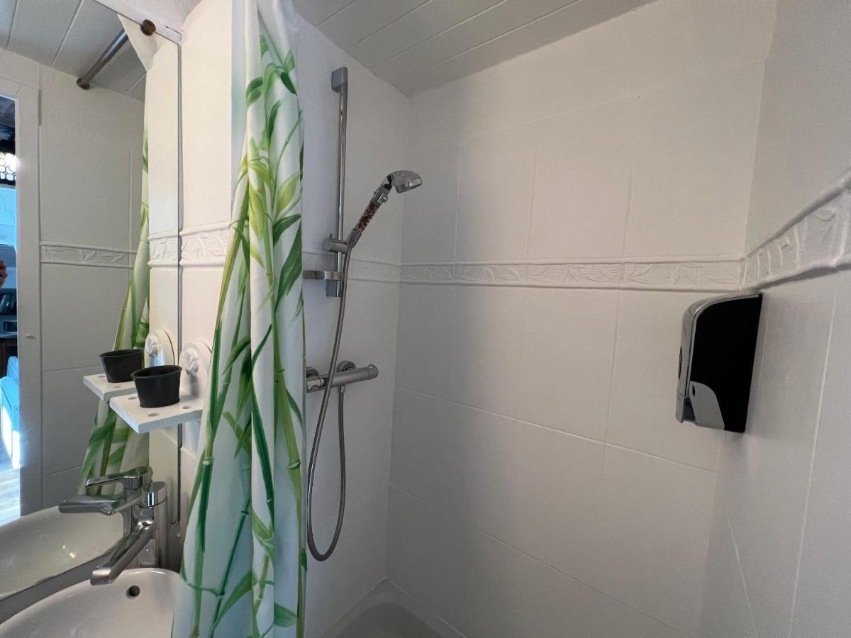 Maison D'Hotes L'Escale Du Loup Blanc Maringes Dış mekan fotoğraf