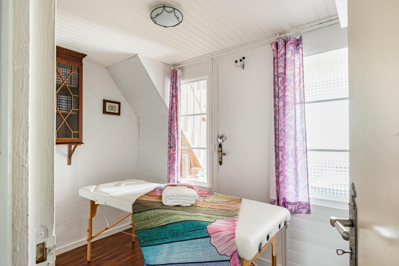 Maison D'Hotes L'Escale Du Loup Blanc Maringes Dış mekan fotoğraf