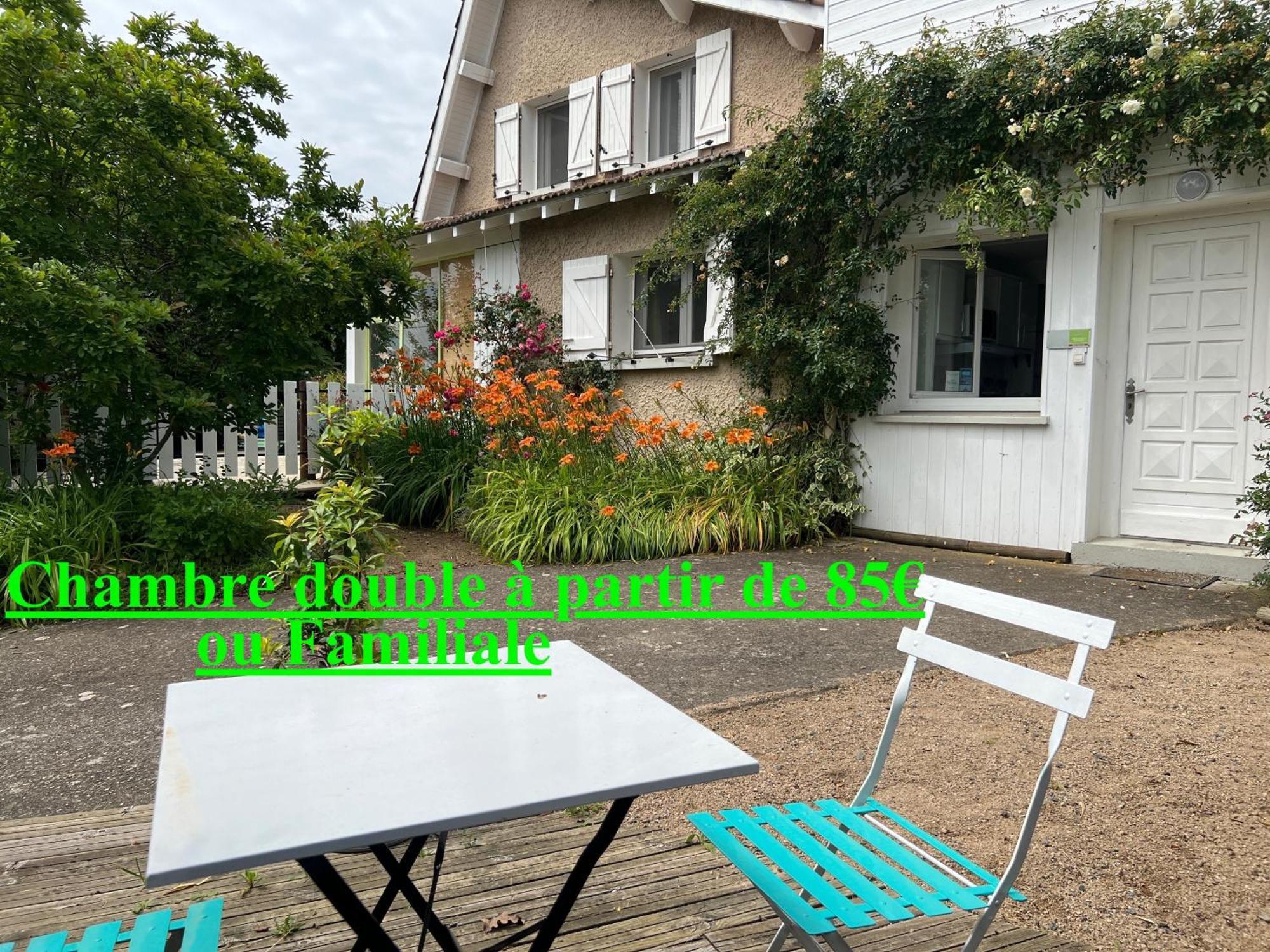 Maison D'Hotes L'Escale Du Loup Blanc Maringes Dış mekan fotoğraf